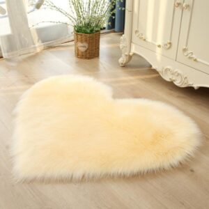 พรมนุ่ม Fluffy พรมขนนุ่มรูปหัวใจไม่ลื่นเสื่อตกแต่งห้องนอนหญิง สีครีม 30x40cm